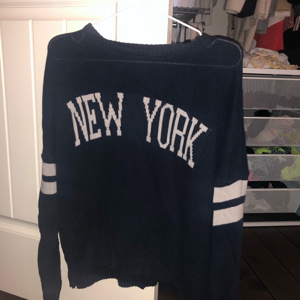 Brandy Melville sweater